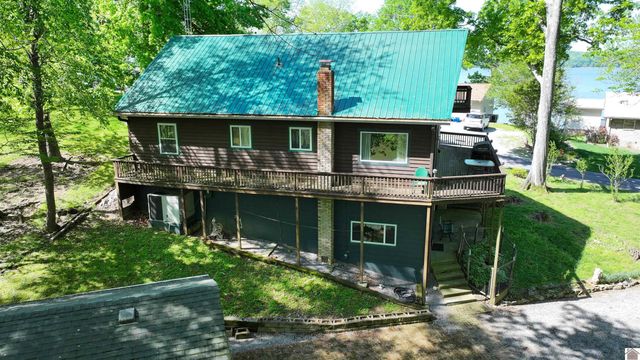 88 S Lakeshore Drive, Cadiz, KY 42211