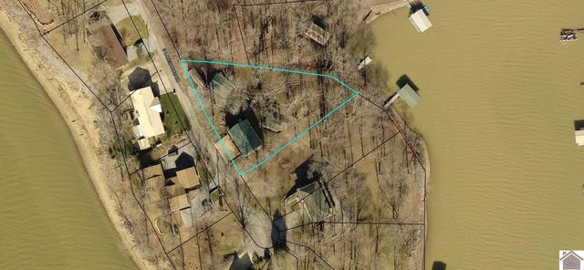88 S Lakeshore Drive, Cadiz, KY 42211