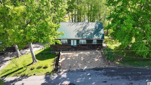 88 S Lakeshore Drive, Cadiz, KY 42211