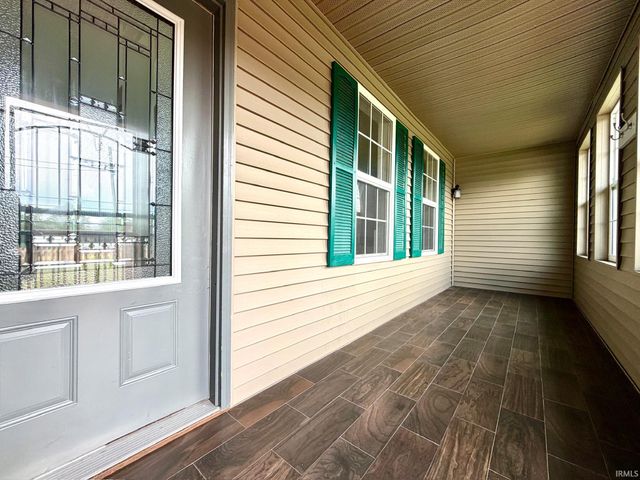 938 McFadden Ridge Road, Bedford, IN 47421