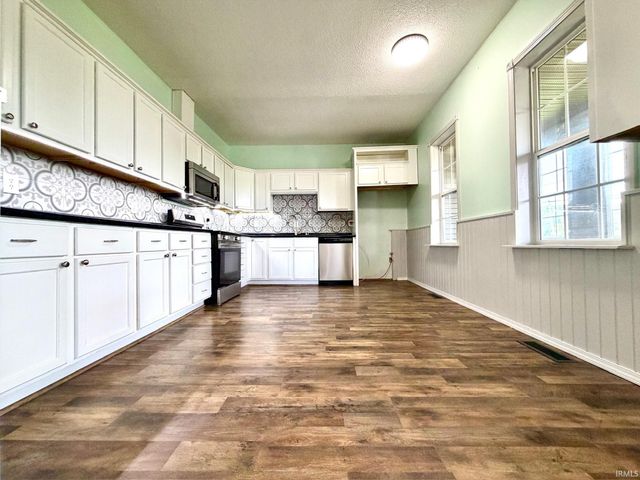 938 McFadden Ridge Road, Bedford, IN 47421