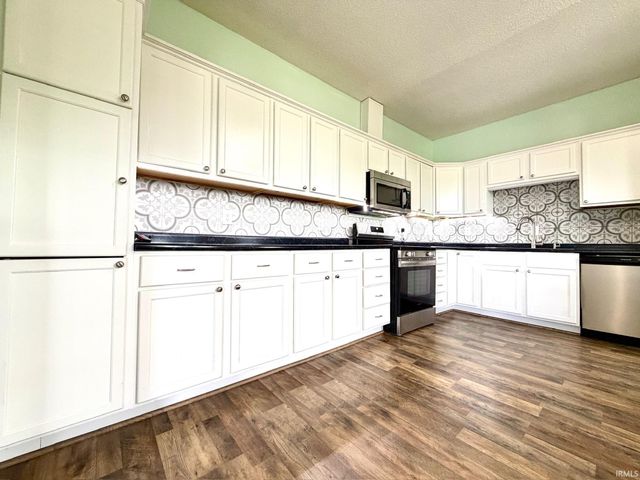 938 McFadden Ridge Road, Bedford, IN 47421