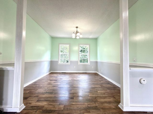 938 McFadden Ridge Road, Bedford, IN 47421