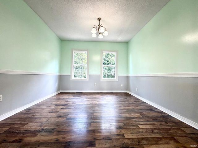 938 McFadden Ridge Road, Bedford, IN 47421