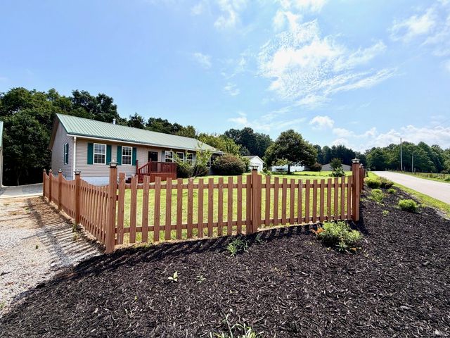938 McFadden Ridge Road, Bedford, IN 47421