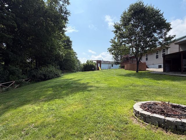 938 McFadden Ridge Road, Bedford, IN 47421