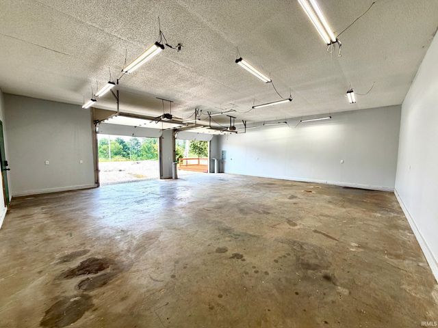 938 McFadden Ridge Road, Bedford, IN 47421