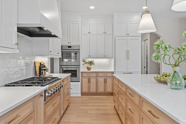 16571 64th Avenue N, Maple Grove, MN 55311