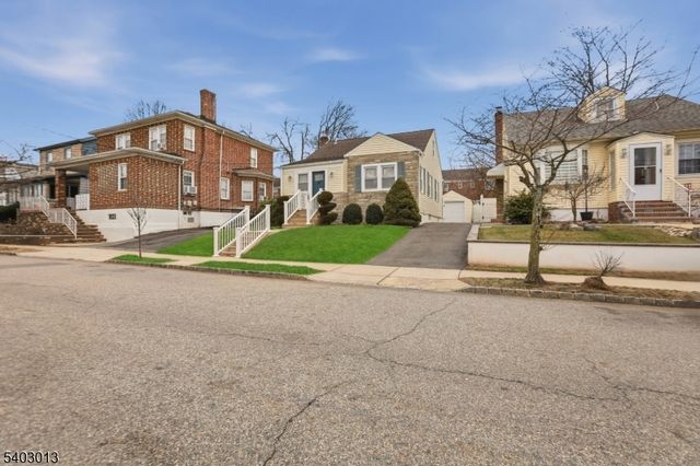 28 Parkview Ave, Belleville Twp., NJ 07109