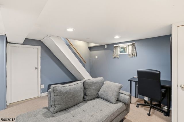 28 Parkview Ave, Belleville Twp., NJ 07109