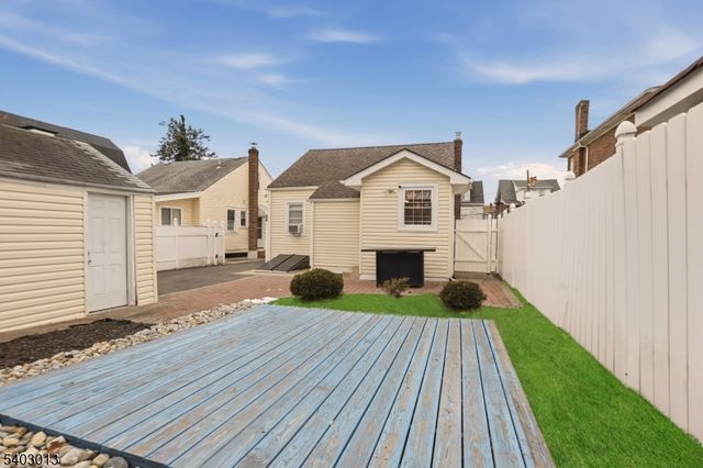 28 Parkview Ave, Belleville Twp., NJ 07109