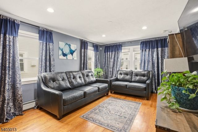 28 Parkview Ave, Belleville Twp., NJ 07109