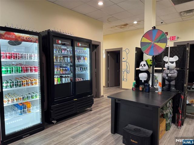 450A Broad Avenue, Palisades Park, NJ 07650