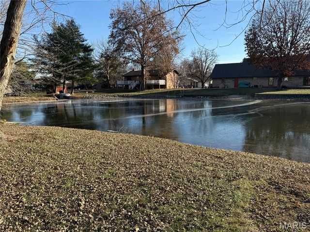 800 S Main Street, Millstadt, IL 62260