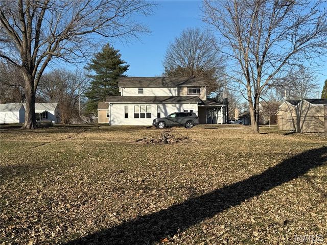 800 S Main Street, Millstadt, IL 62260