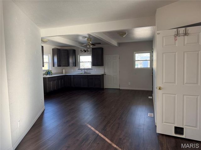 800 S Main Street, Millstadt, IL 62260