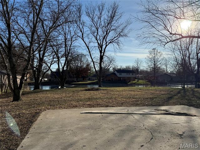 800 S Main Street, Millstadt, IL 62260