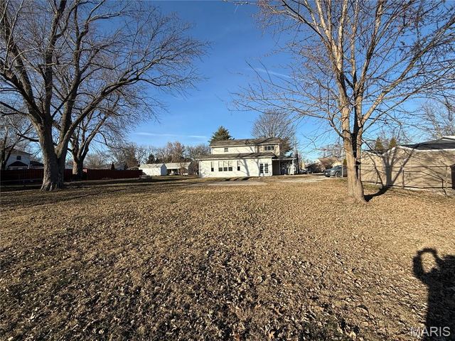 800 S Main Street, Millstadt, IL 62260