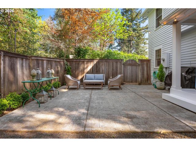 2798 Sw OLD ORCHARD Rd, Portland, OR 97201