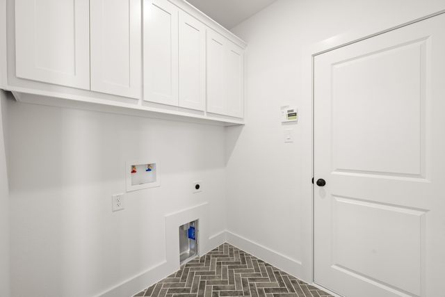 417 Newpark Boulevard, Desoto, TX 75115