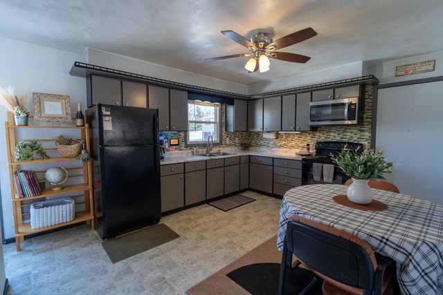 204 N 5th Avenue, Albany, WI 53502