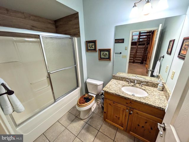 134 LONGVIEW DR, Lake Harmony, PA 18624