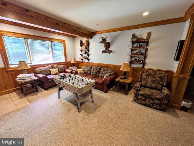 134 LONGVIEW DR, Lake Harmony, PA 18624