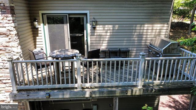134 LONGVIEW DR, Lake Harmony, PA 18624