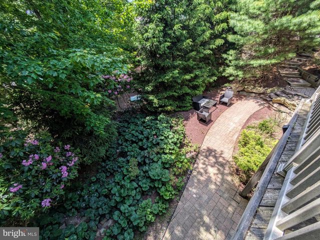 134 LONGVIEW DR, Lake Harmony, PA 18624