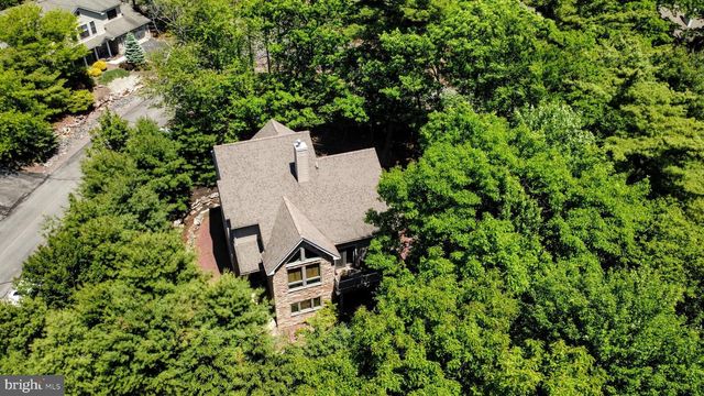 134 LONGVIEW DR, Lake Harmony, PA 18624