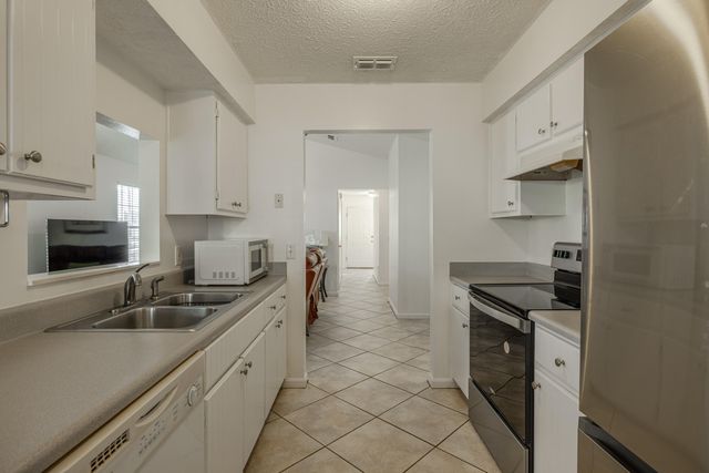 613 Dolphin Drive, Panama City Beach, FL 32413