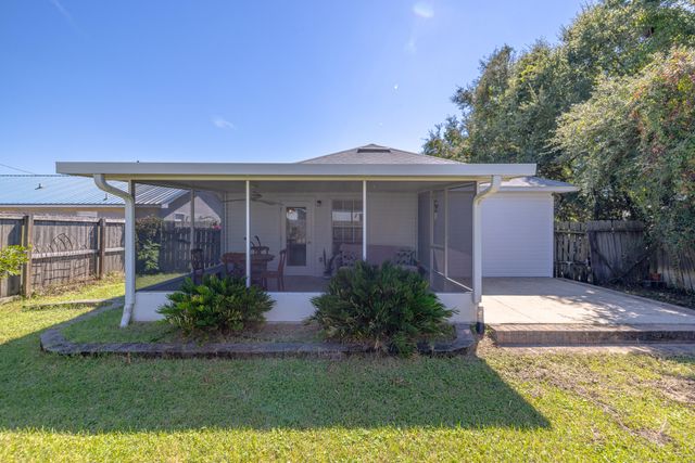 613 Dolphin Drive, Panama City Beach, FL 32413