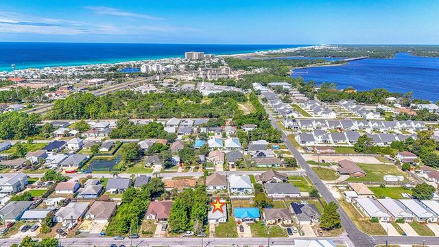 613 Dolphin Drive, Panama City Beach, FL 32413