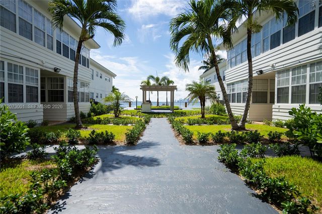 1940 Bay Drive 6, Miami Beach, FL 33141
