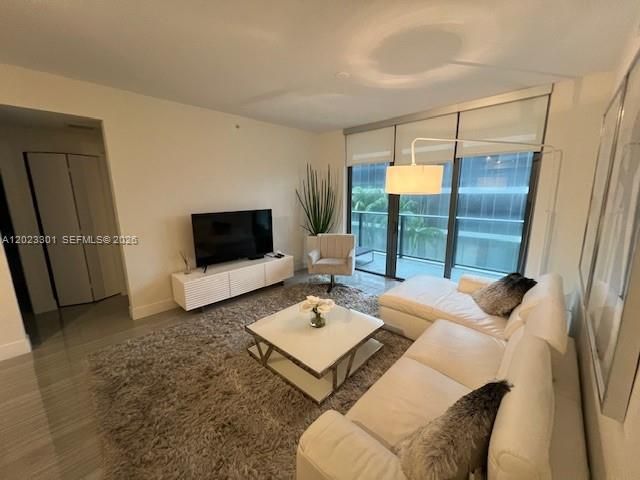 2960 NE 207th St 709, Aventura, FL 33180