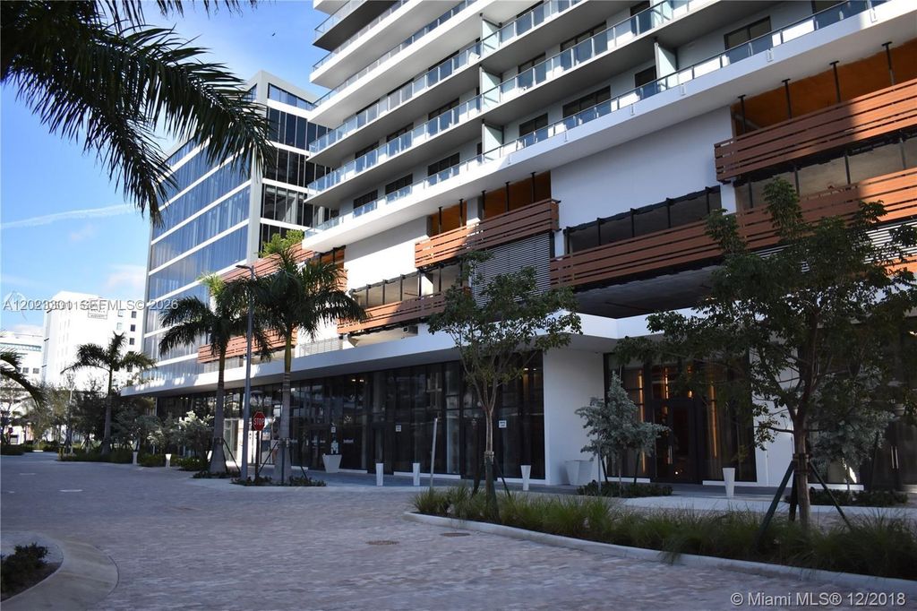 2960 NE 207th St 709, Aventura, FL 33180