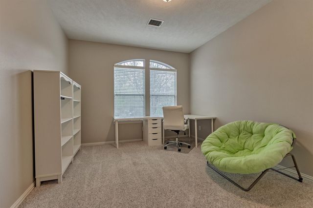 7 Vincent Court, The Woodlands, TX 77382