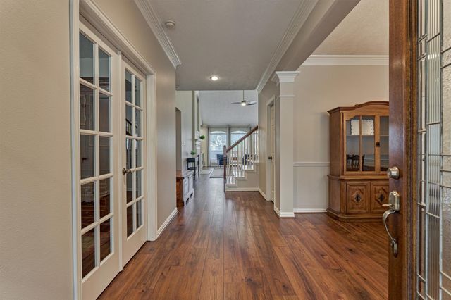 7 Vincent Court, The Woodlands, TX 77382