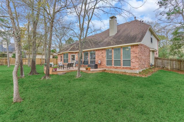 7 Vincent Court, The Woodlands, TX 77382