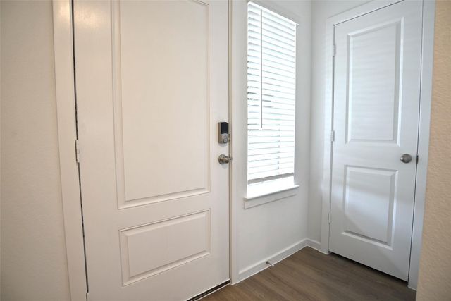 4122 Bronco Station Lane, League City, TX 77511