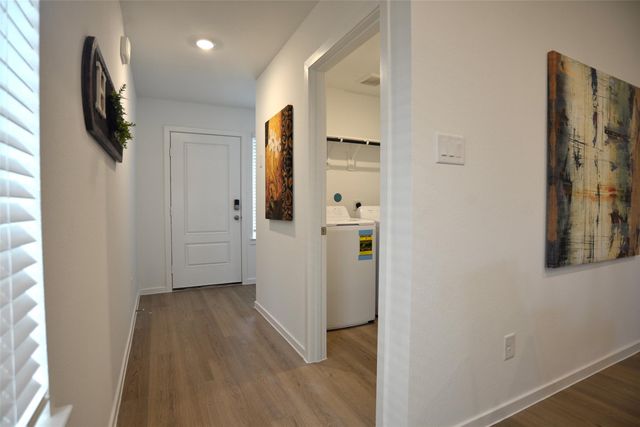 4122 Bronco Station Lane, League City, TX 77511