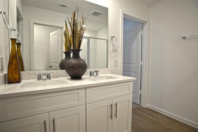 4122 Bronco Station Lane, League City, TX 77511