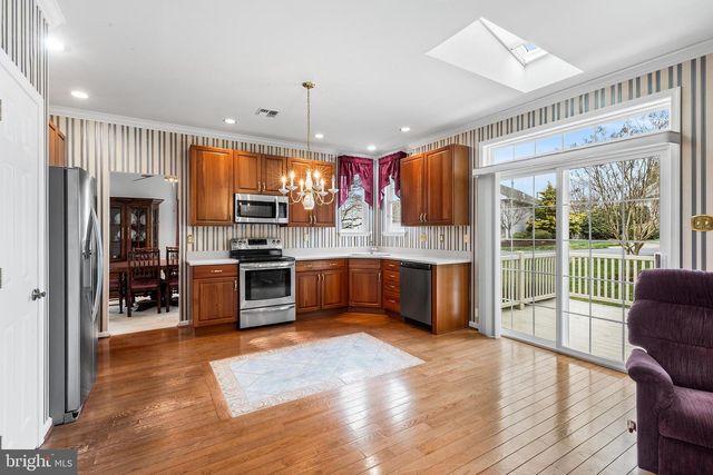 203 N SILVER FOX DR, Glen Mills, PA 19342