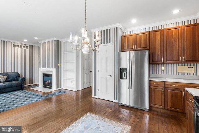 203 N SILVER FOX DR, Glen Mills, PA 19342
