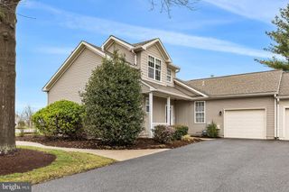 203 N SILVER FOX DR, Glen Mills, PA 19342