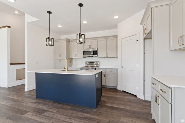 5731 W 4100 S, Hooper, UT 84315