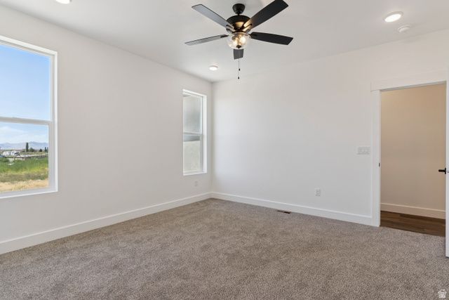 5731 W 4100 S, Hooper, UT 84315