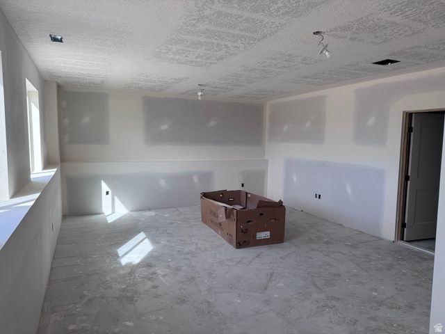 5731 W 4100 S, Hooper, UT 84315