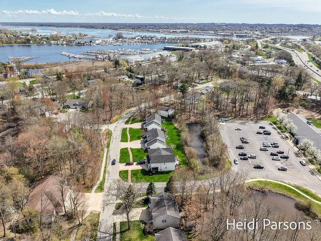 17342 Hazel Street 1, Spring Lake, MI 49456