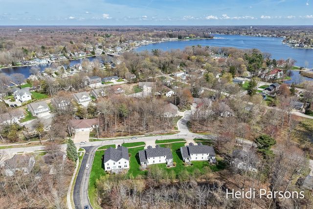 17342 Hazel Street 1, Spring Lake, MI 49456